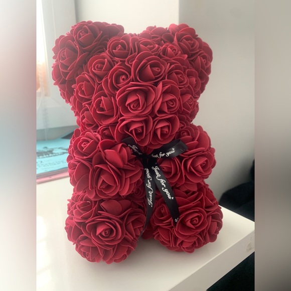 Beautiful red rose bear - Picture 1 of 1